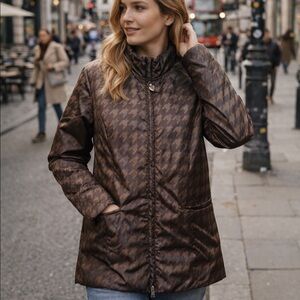 Post Card Apres Skis Jacket. Iridescent chocolate brown houndstooth. RARE piece!